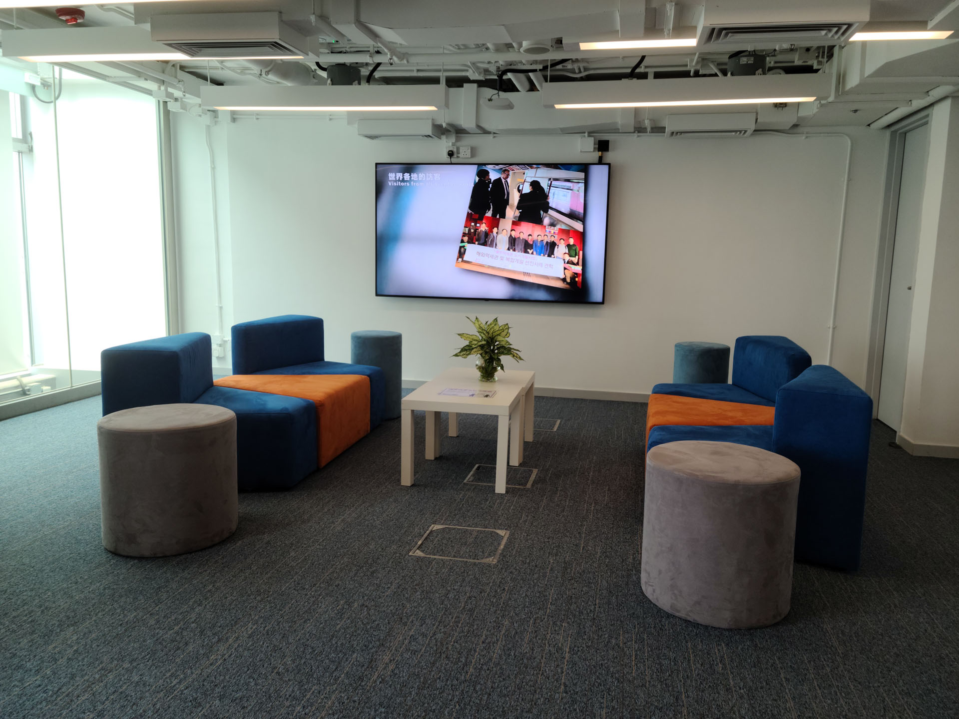 Community Lounge image1